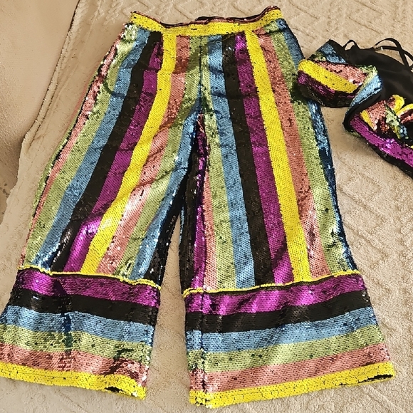 BNWT Fashion Nova Vibrant Sequin Wide Leg Jumpsuit Size Large - Picture 4 of 6
